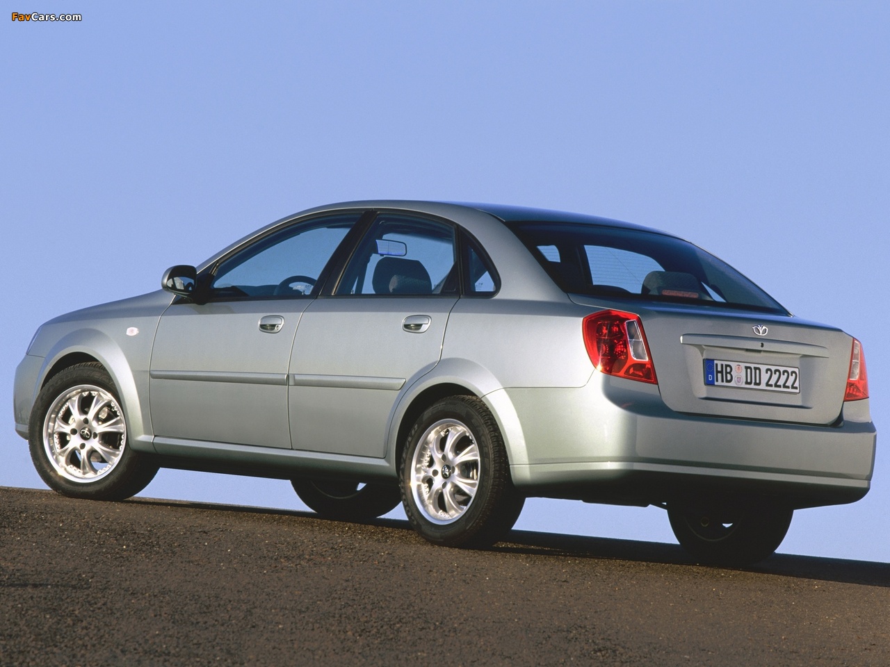 Daewoo Nubira Sedan 2003–04 images (1280 x 960)