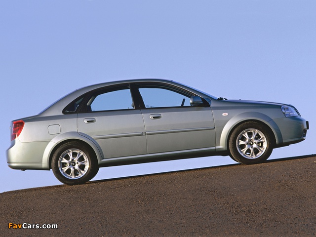 Daewoo Nubira Sedan 2003–04 pictures (640 x 480)