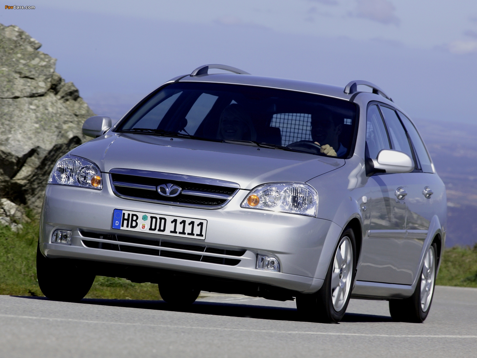 Daewoo Nubira Wagon 2004 pictures (1600 x 1200)