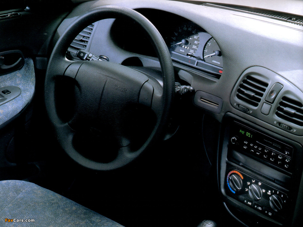 Images of Daewoo Nubira Sedan 1997–99 (1024 x 768)