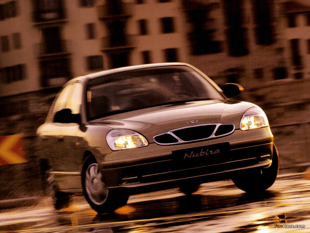 Images of Daewoo Nubira Sedan 1999–2003 (1024 x 768)