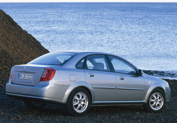 Images of Daewoo Nubira Sedan 2003–04