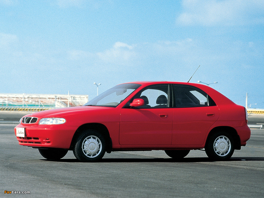 Photos of Daewoo Nubira Hatchback 1997–99 (1024 x 768)