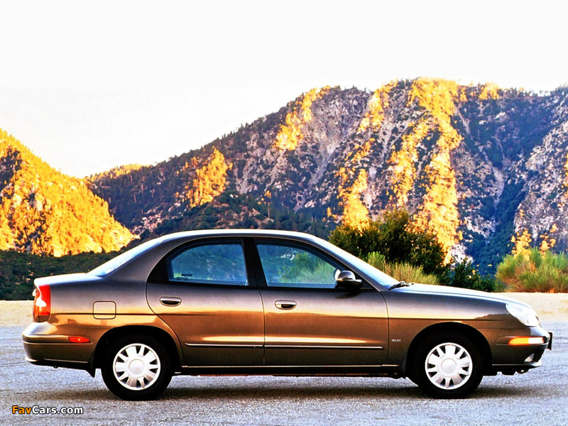 Photos of Daewoo Nubira Sedan US-spec 1999–2003 (800 x 600)