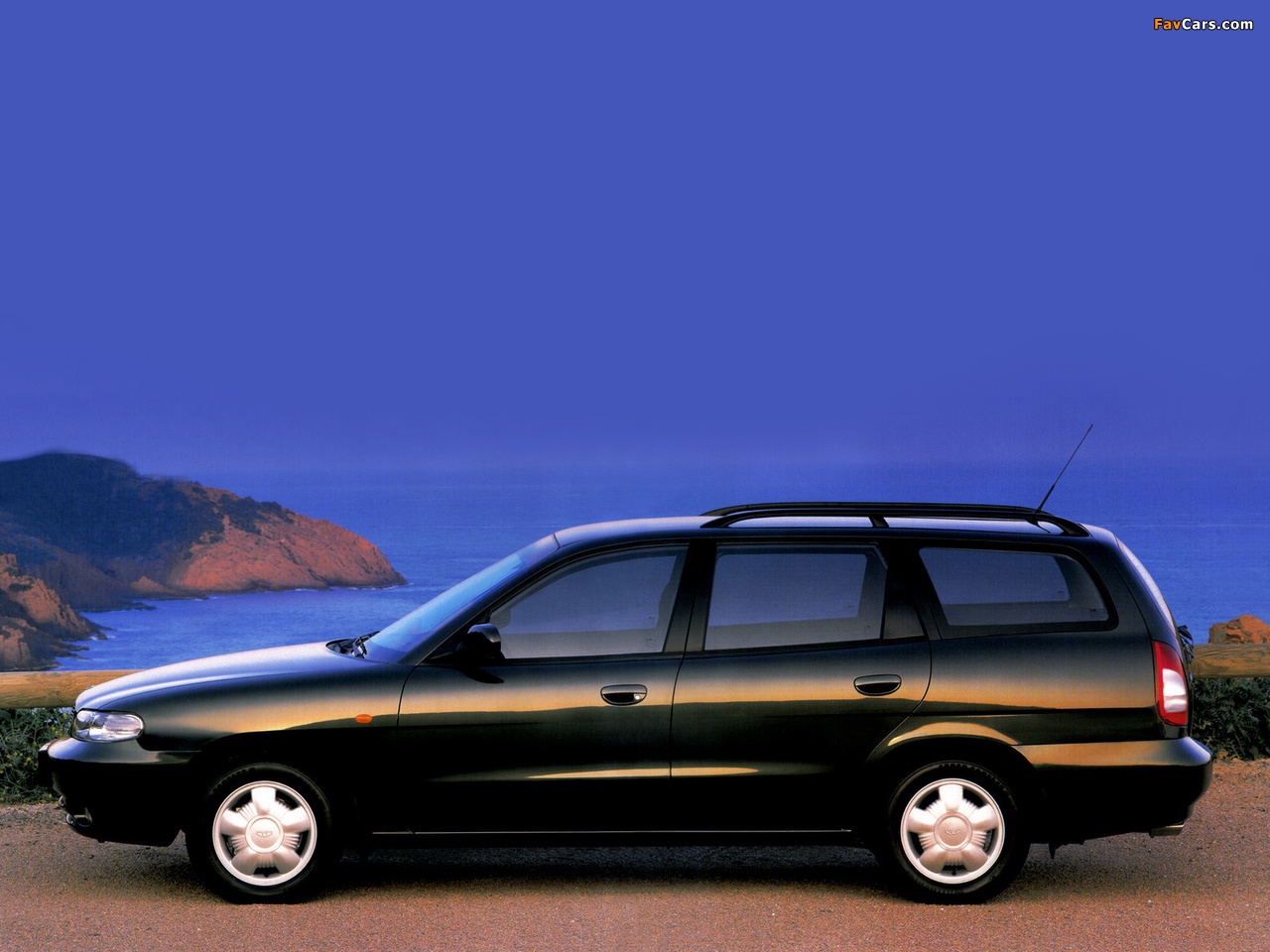 Pictures of Daewoo Nubira Wagon 1997–99 (1280 x 960)