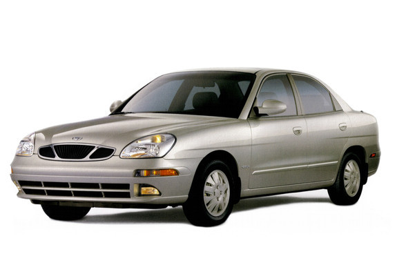 Pictures of Daewoo Nubira Sedan US-spec 1999–2003