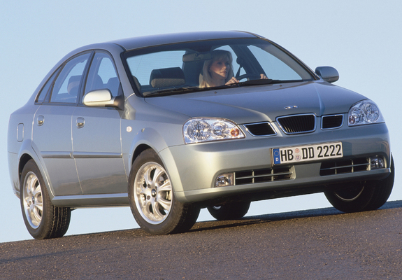 Pictures of Daewoo Nubira Sedan 2003–04