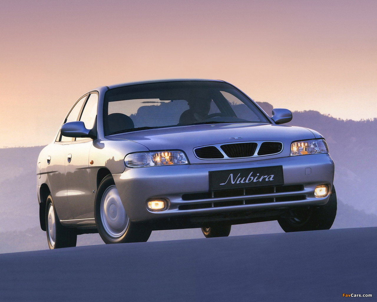 Daewoo Nubira Sedan 1997–99 wallpapers (1280 x 1024)