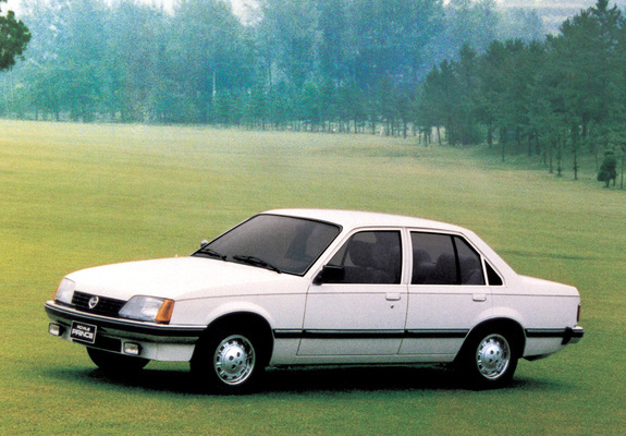 Daewoo Royale Prince 1983–91 pictures