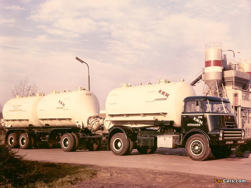DAF 2000 DO Tanker 1957–65 photos (800 x 600)
