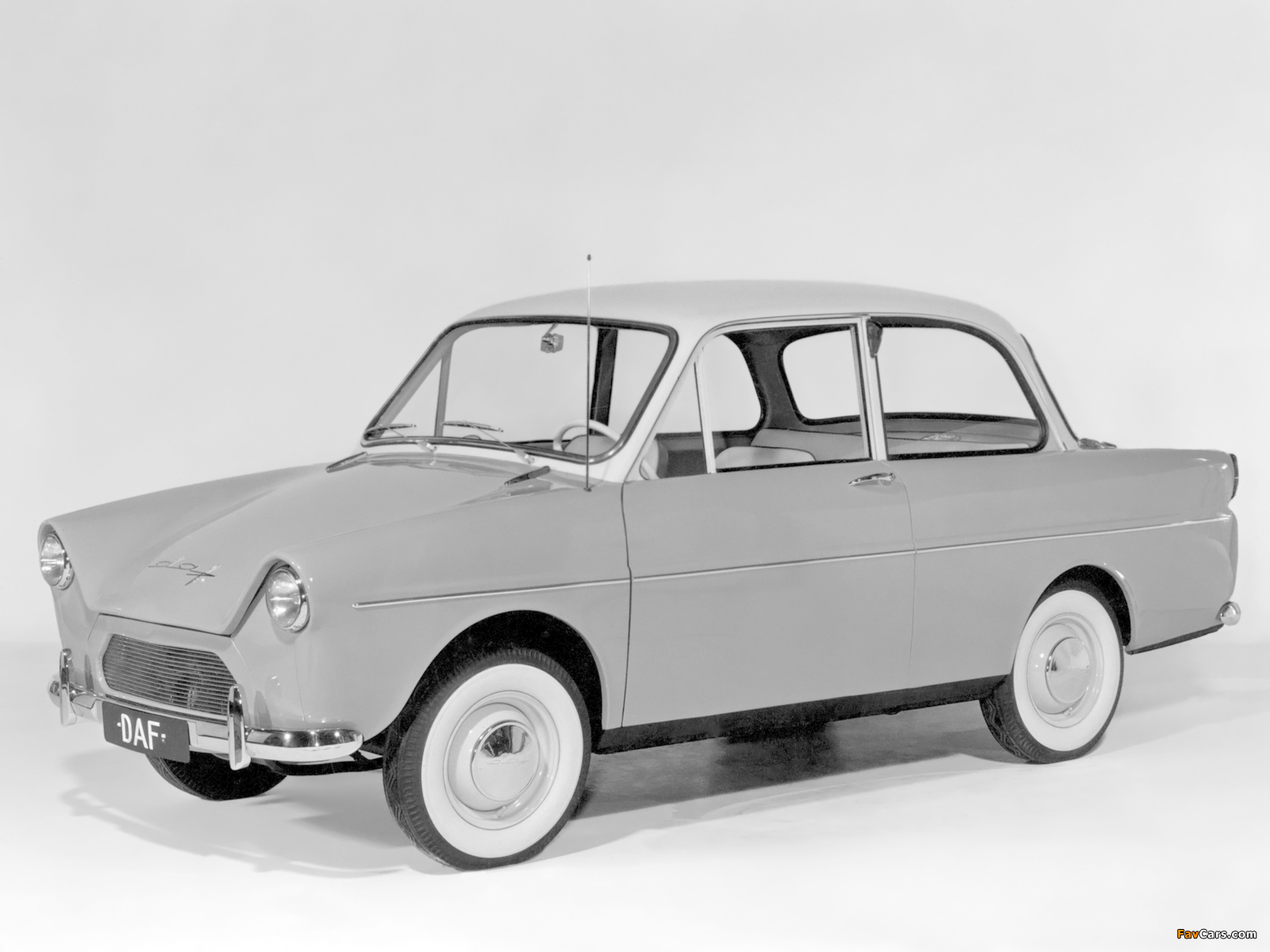 Photos of DAF 600 1958–63 (1600 x 1200)