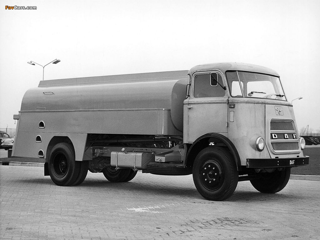 Photos of DAF A1600 Tanker 1959–65 (1024 x 768)