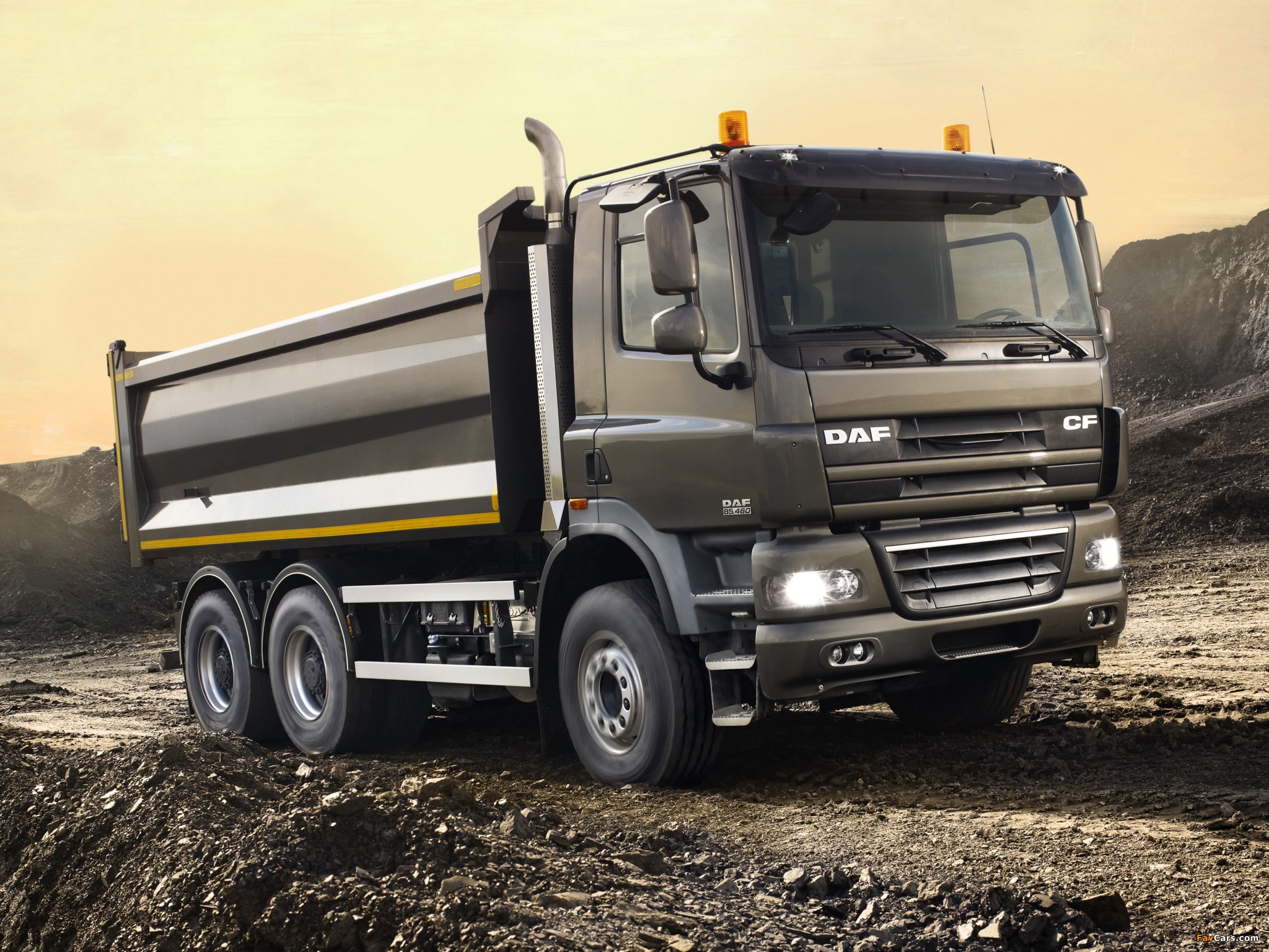 DAF CF85.460 6x4 FAT Day Cab Tipper 2006–13 wallpapers (2048 x 1536)
