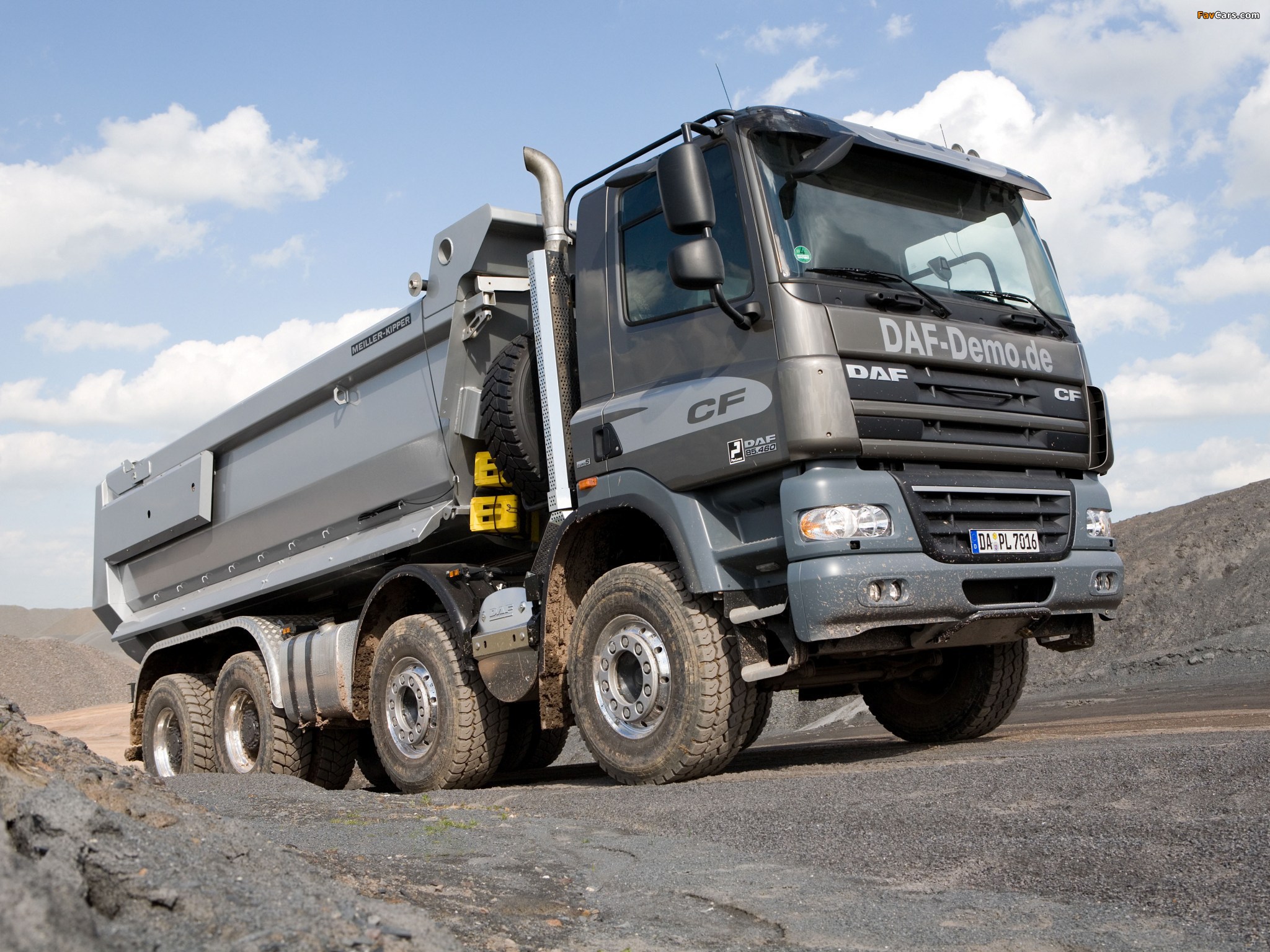 Pictures of DAF CF85.460 8x4 FAD Day Cab Tipper 2006–13 (2048 x 1536)