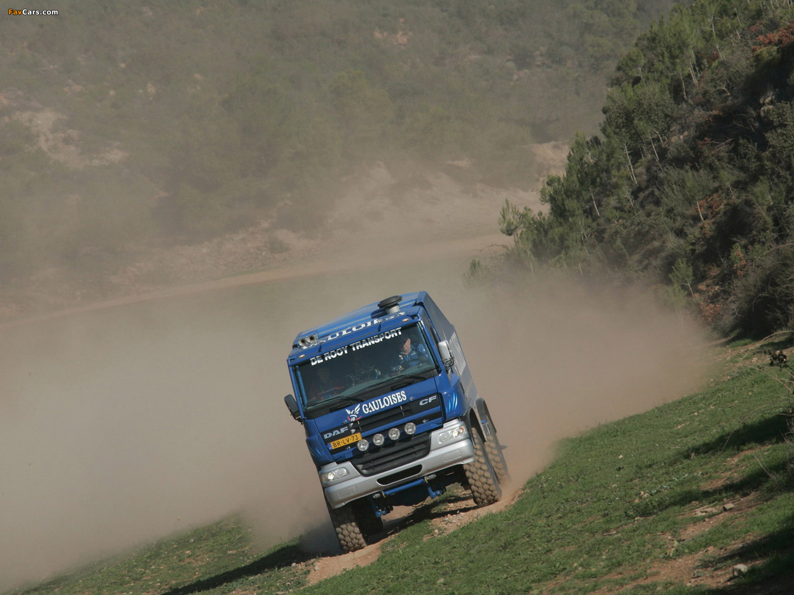 DAF CF Rally Truck 2002–06 wallpapers (1600 x 1200)