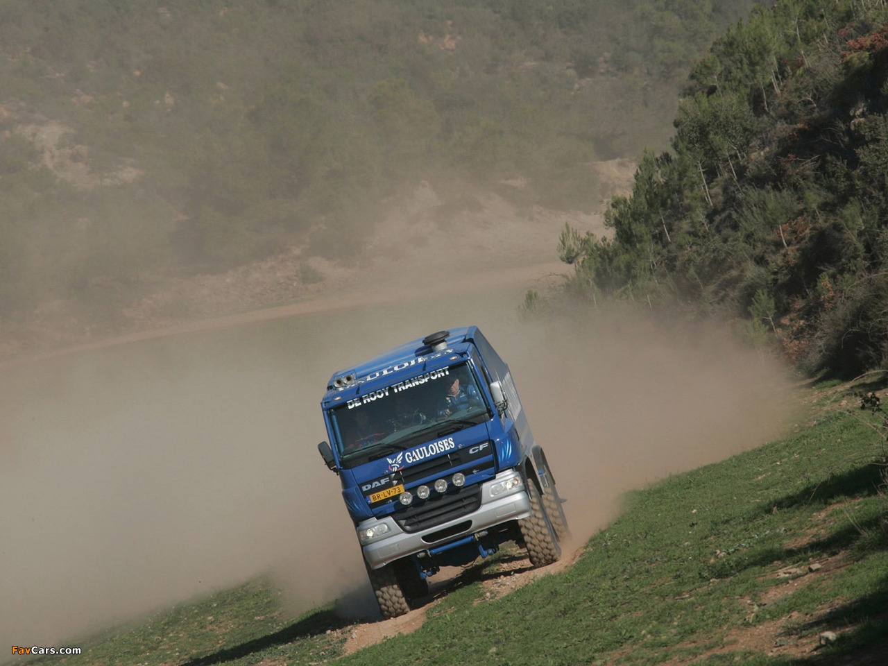 DAF CF Rally Truck 2002–06 wallpapers (1280 x 960)