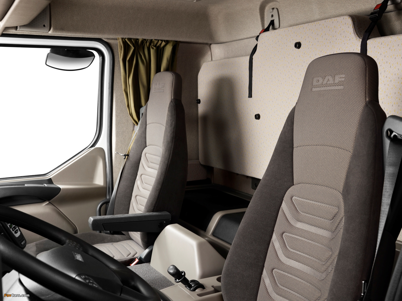 DAF LF55 4x2 FA Day Cab 2006–13 wallpapers (1600 x 1200)