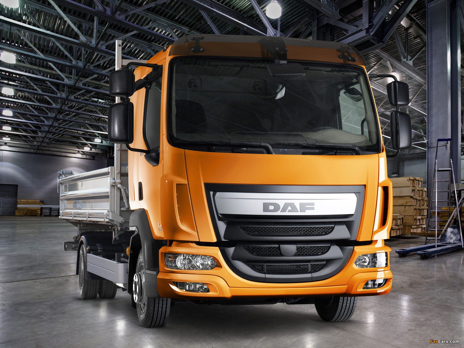 DAF LF 150 4x2 FT Day Cab 2013 wallpapers (1600 x 1200)