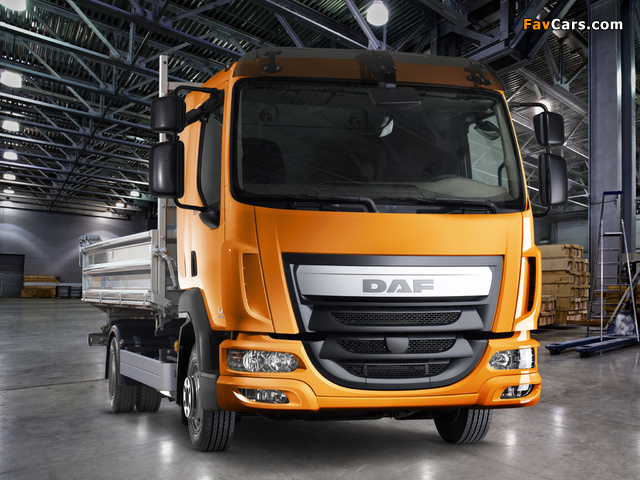 DAF LF 150 4x2 FT Day Cab 2013 wallpapers (640 x 480)