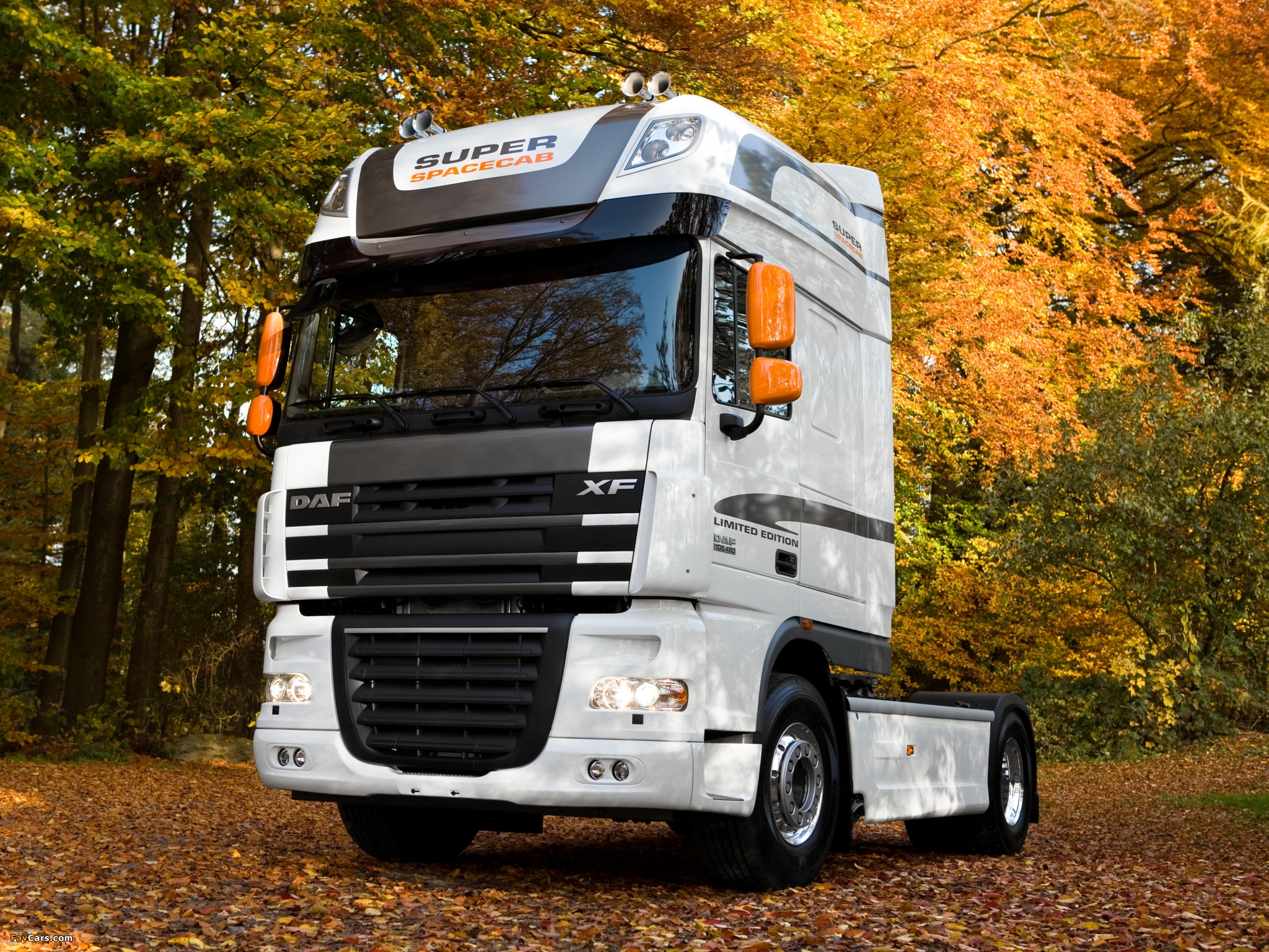 DAF XF105 White Edition 2009 wallpapers (2048 x 1536)