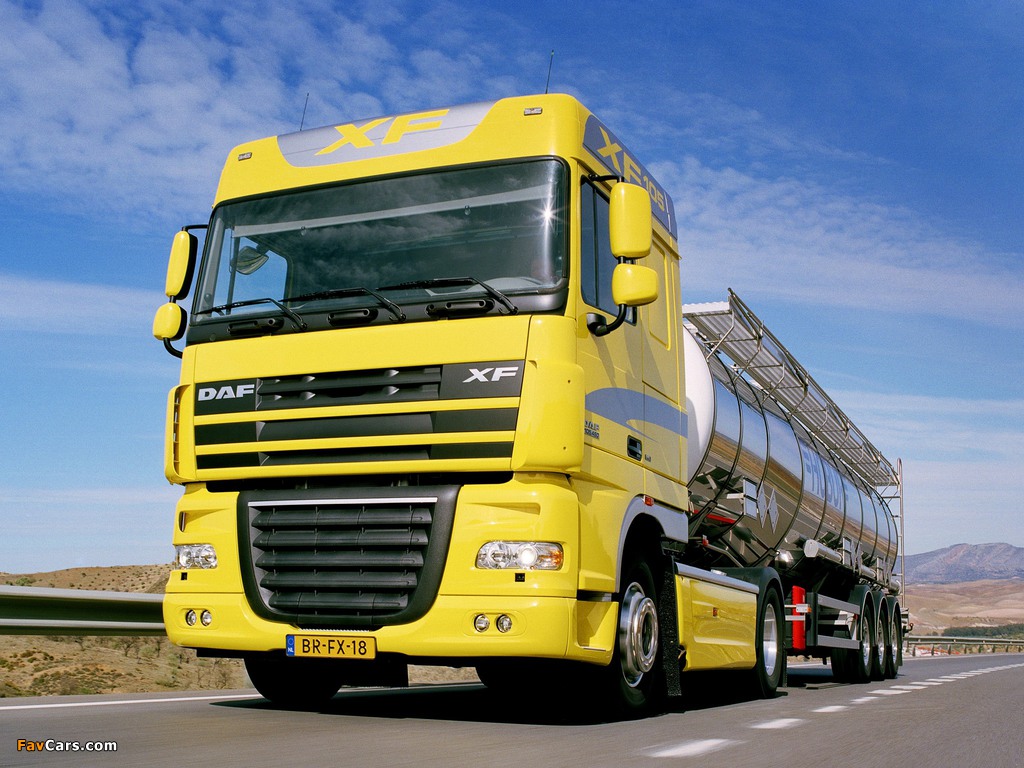 Pictures of DAF XF105 4x2 FT Space Cab 2006–12 (1024 x 768)