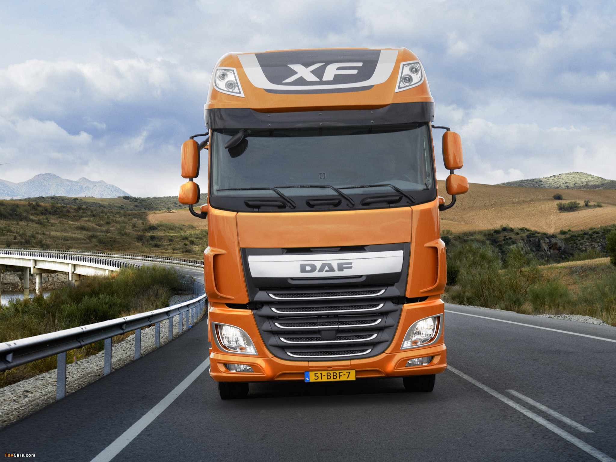 DAF XF 510 4x2 FT Super Space Cab 2013 wallpapers (2048 x 1536)