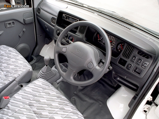 Daihatsu Extol Van 1999–2004 pictures (640 x 480)