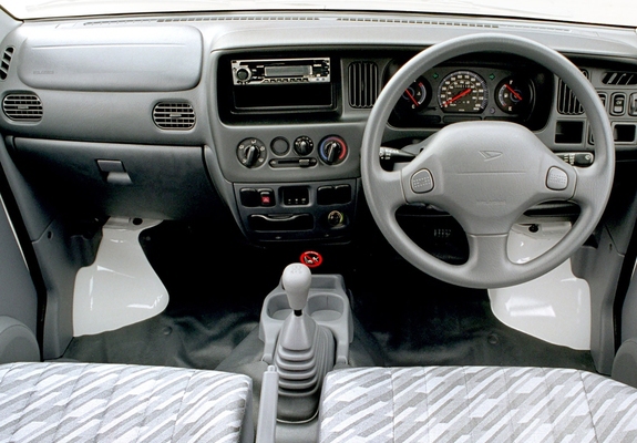 Photos of Daihatsu Extol Van 1999–2004