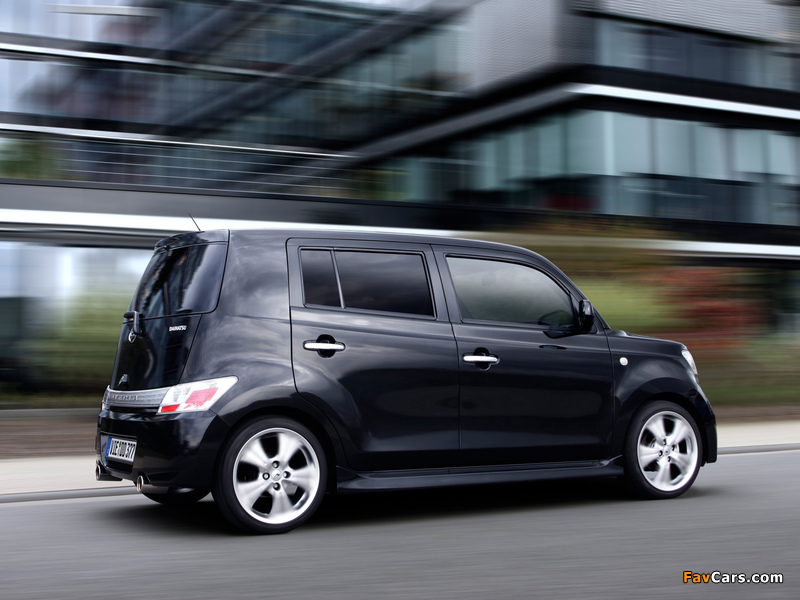 Daihatsu Materia Black Edition 2009–10 photos (800 x 600)