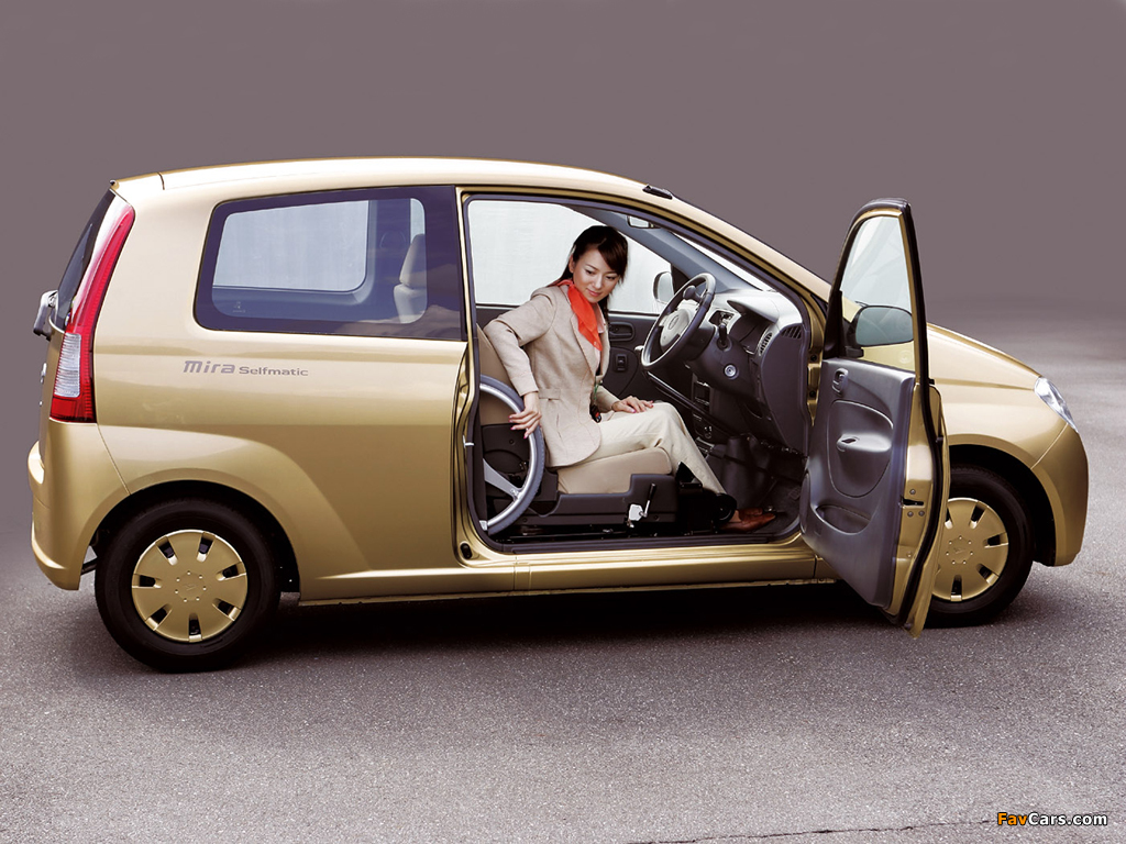Photos of Daihatsu Mira Selfmatic (L250) 2006–09 (1024 x 768)