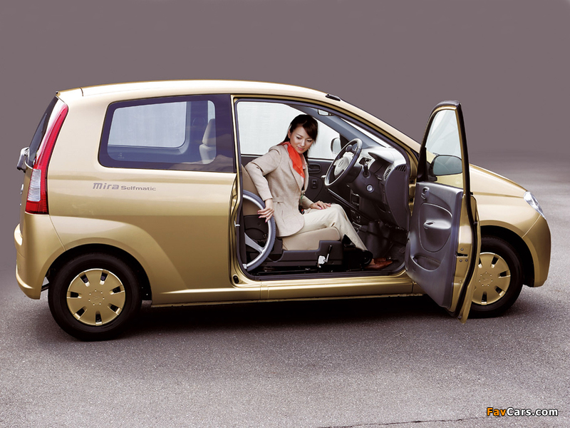 Photos of Daihatsu Mira Selfmatic (L250) 2006–09 (800 x 600)