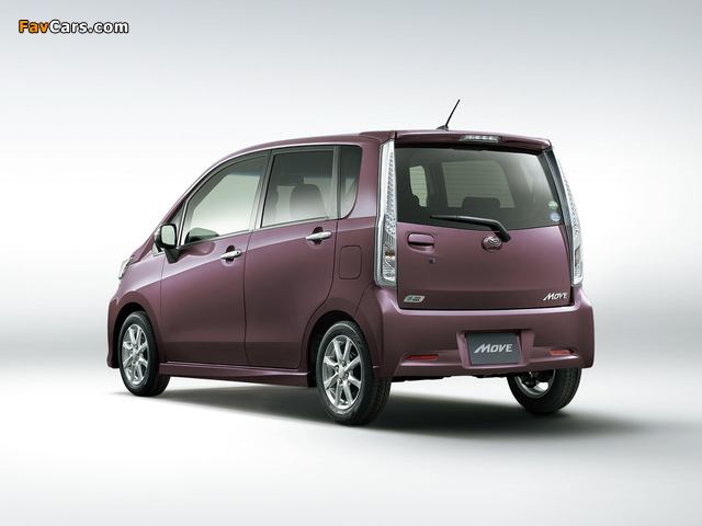 Images of Daihatsu Move Custom (LA110S) 2012 (640 x 480)