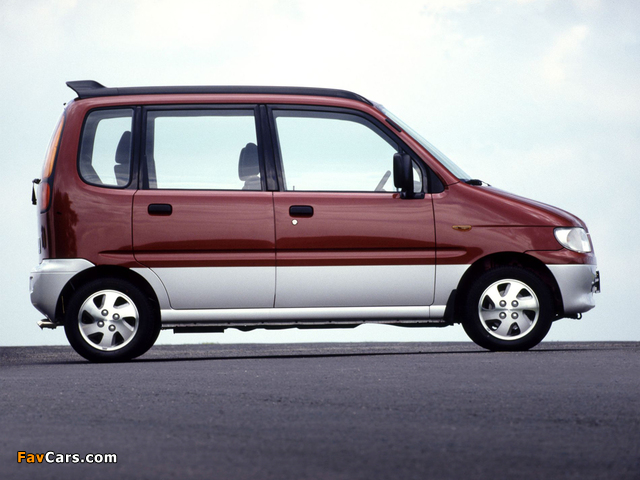 Photos of Daihatsu Move EU-spec (L900) 1998–2002 (640 x 480)