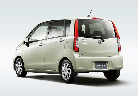 Photos of Daihatsu Move (LA110S) 2012