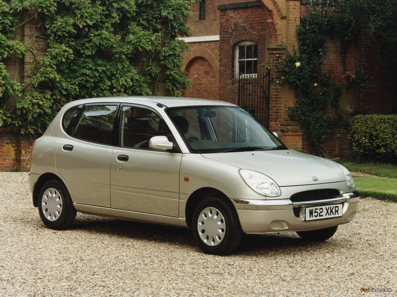 Daihatsu Sirion UK-spec 1998–2001 images (1280 x 960)