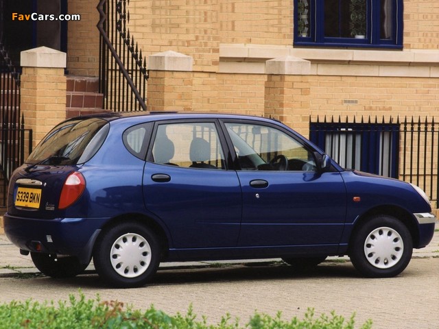 Images of Daihatsu Sirion UK-spec 1998–2001 (640 x 480)