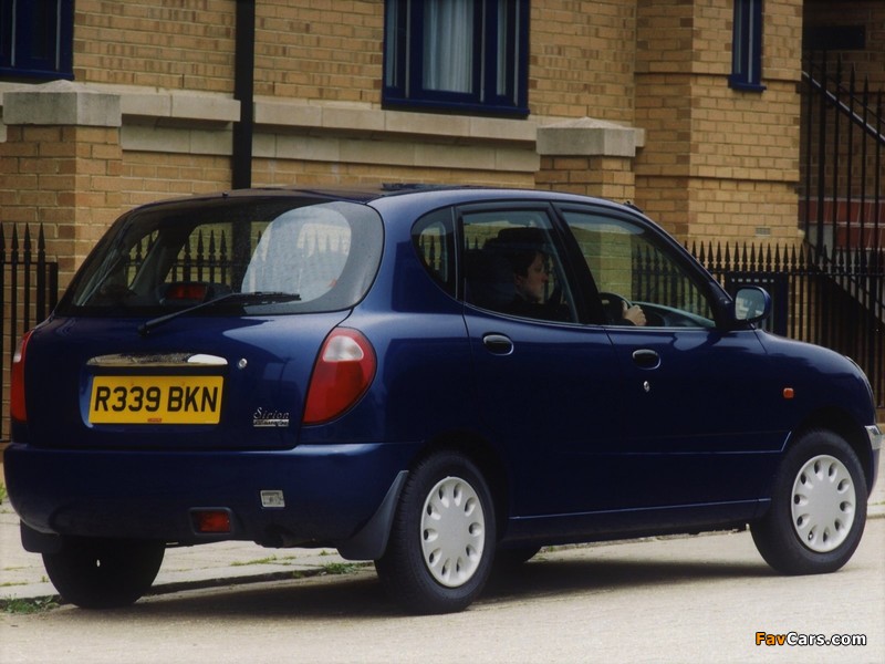 Photos of Daihatsu Sirion UK-spec 1998–2001 (800 x 600)