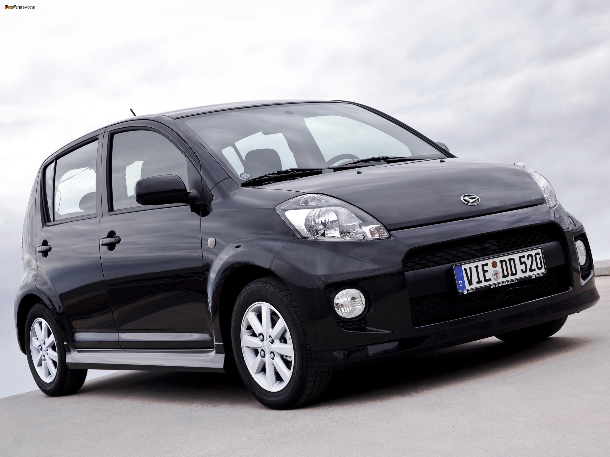 Photos of Daihatsu Sirion 2007 (2048 x 1536)