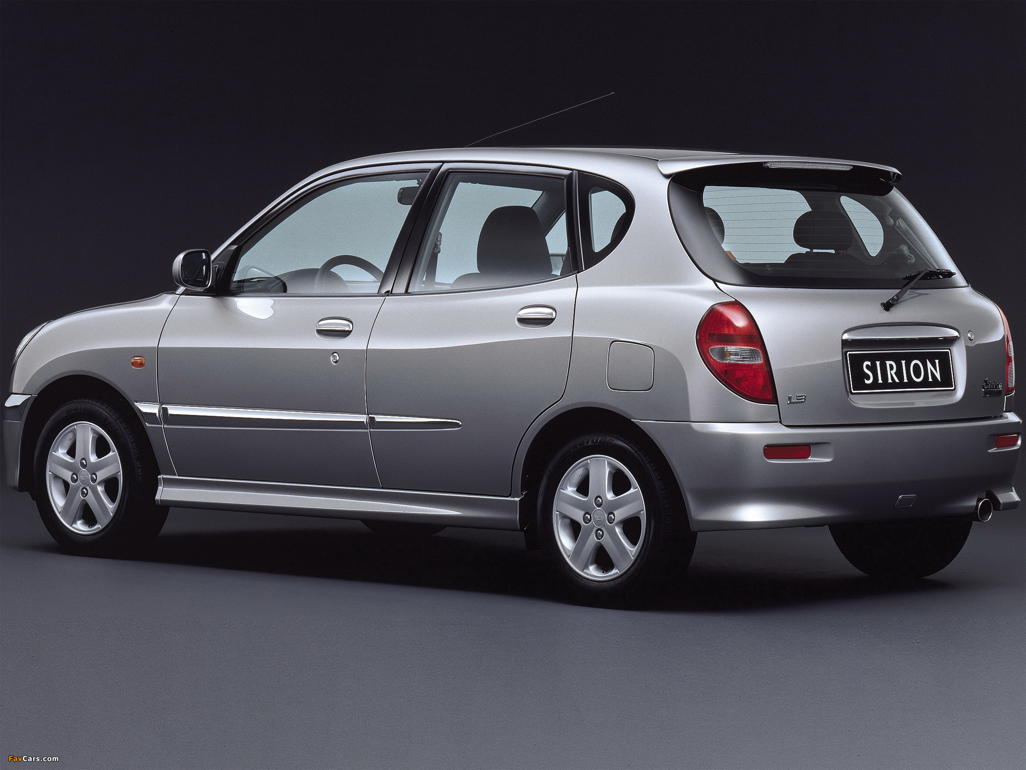 Pictures of Daihatsu Sirion 2001–04 (2048 x 1536)
