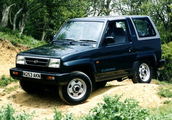 Photos of Daihatsu Sportrak Wagon 1993–98