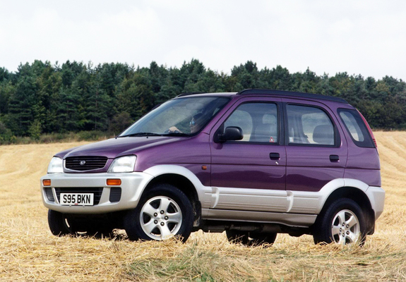 Images of Daihatsu Terios Plus UK-spec 1997–2000
