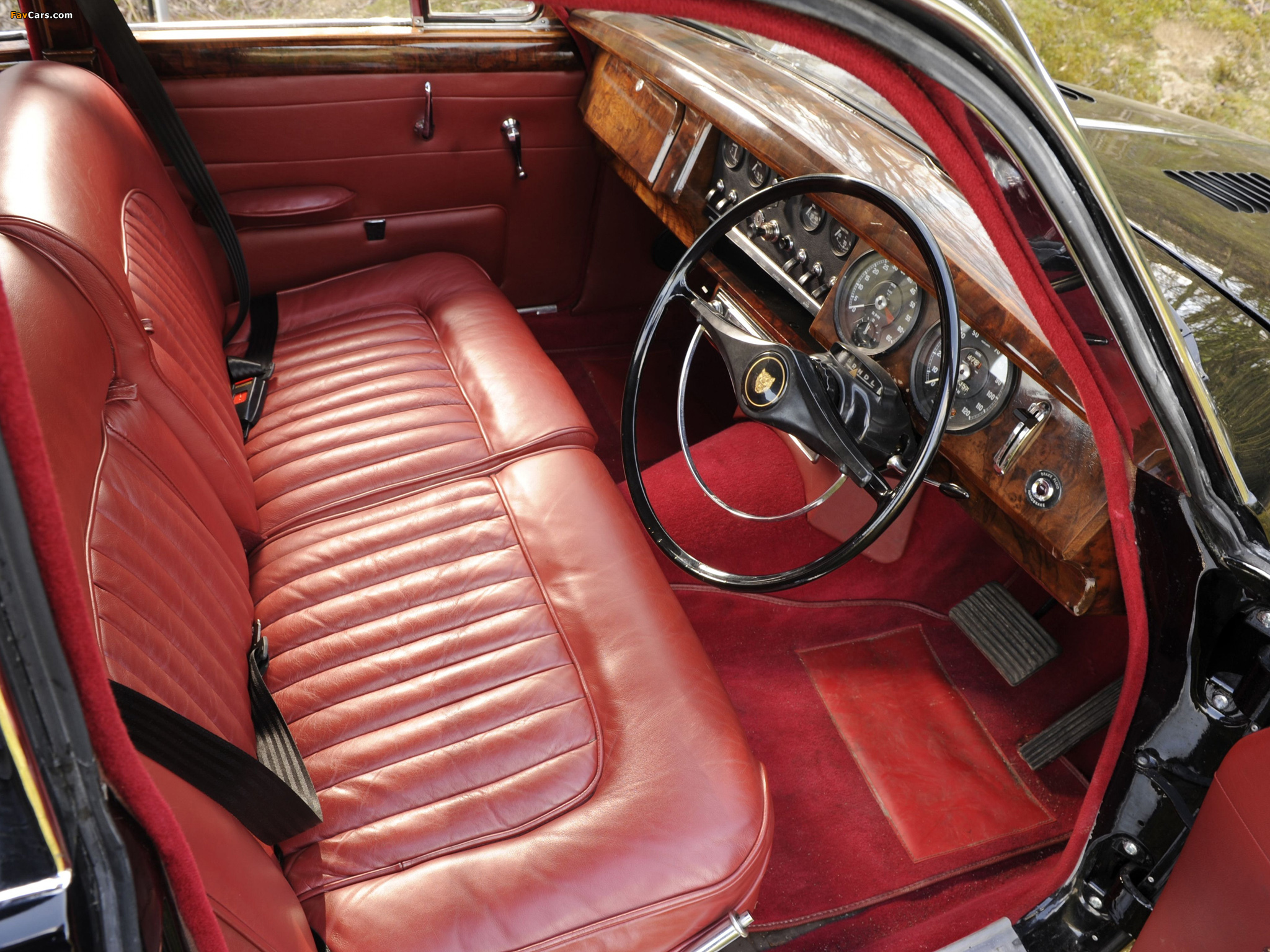 Daimler V8 250 1962–69 wallpapers (2048 x 1536)