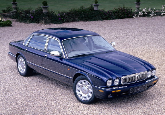 Daimler Super V8 (X308) 1998–2003 pictures