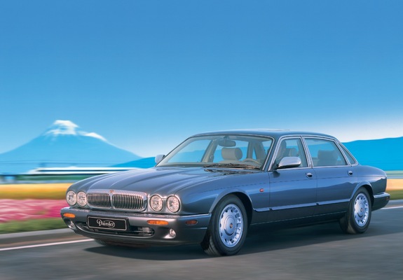 Images of Daimler Super V8 (X308) 1998–2003