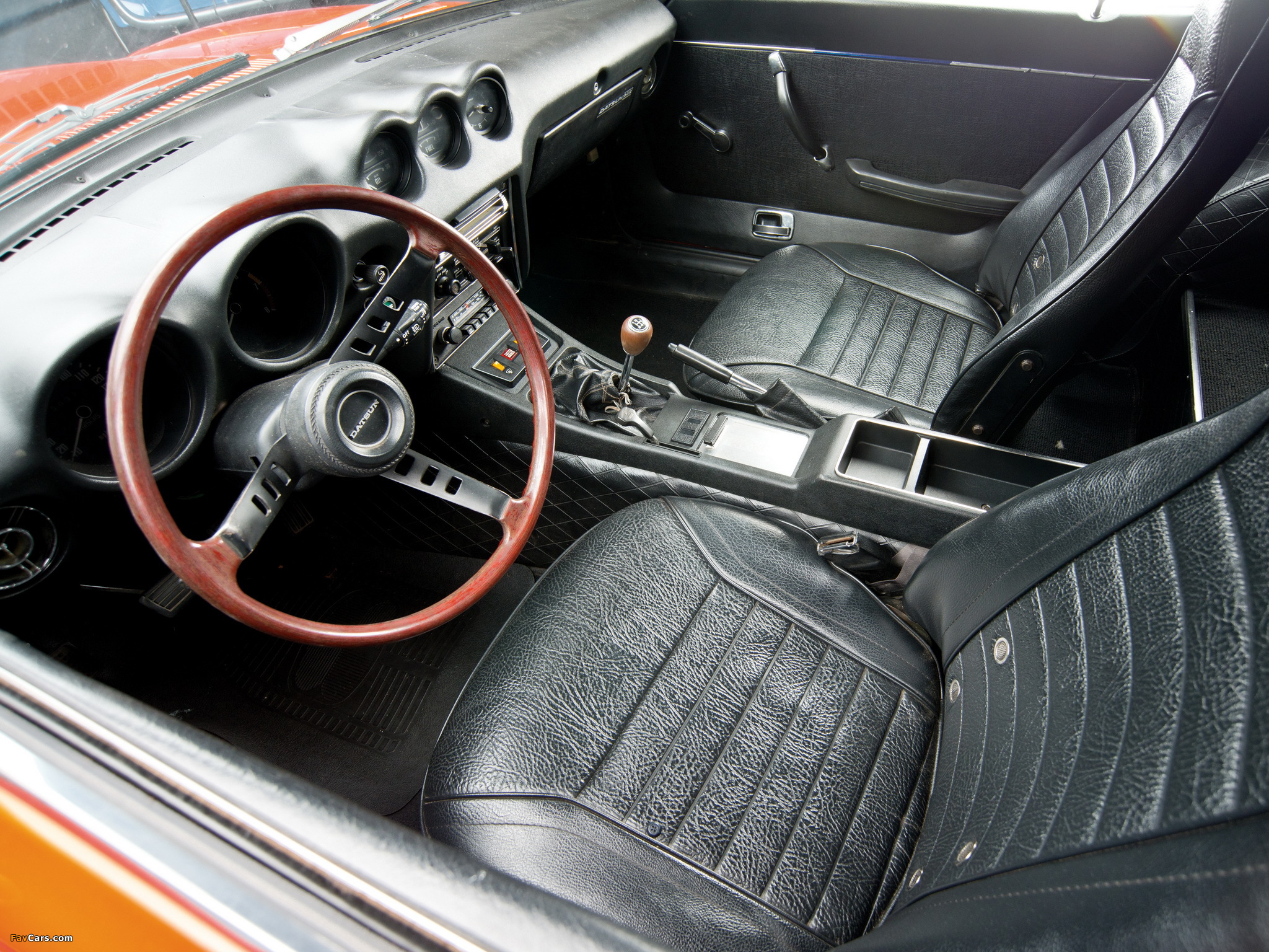 Photos of Datsun 240Z (HS30) 1969–74 (2048 x 1536)