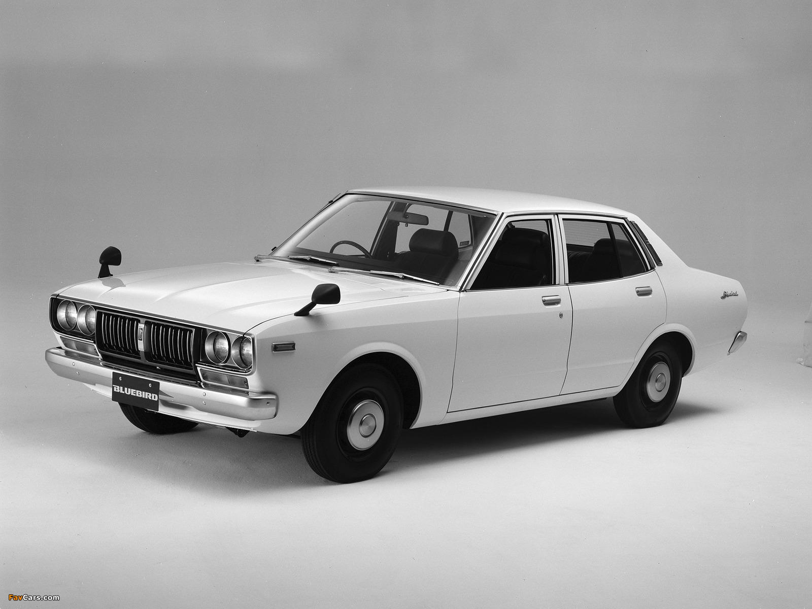 Datsun Bluebird Sedan (810) 1976–78 images (1600 x 1200)