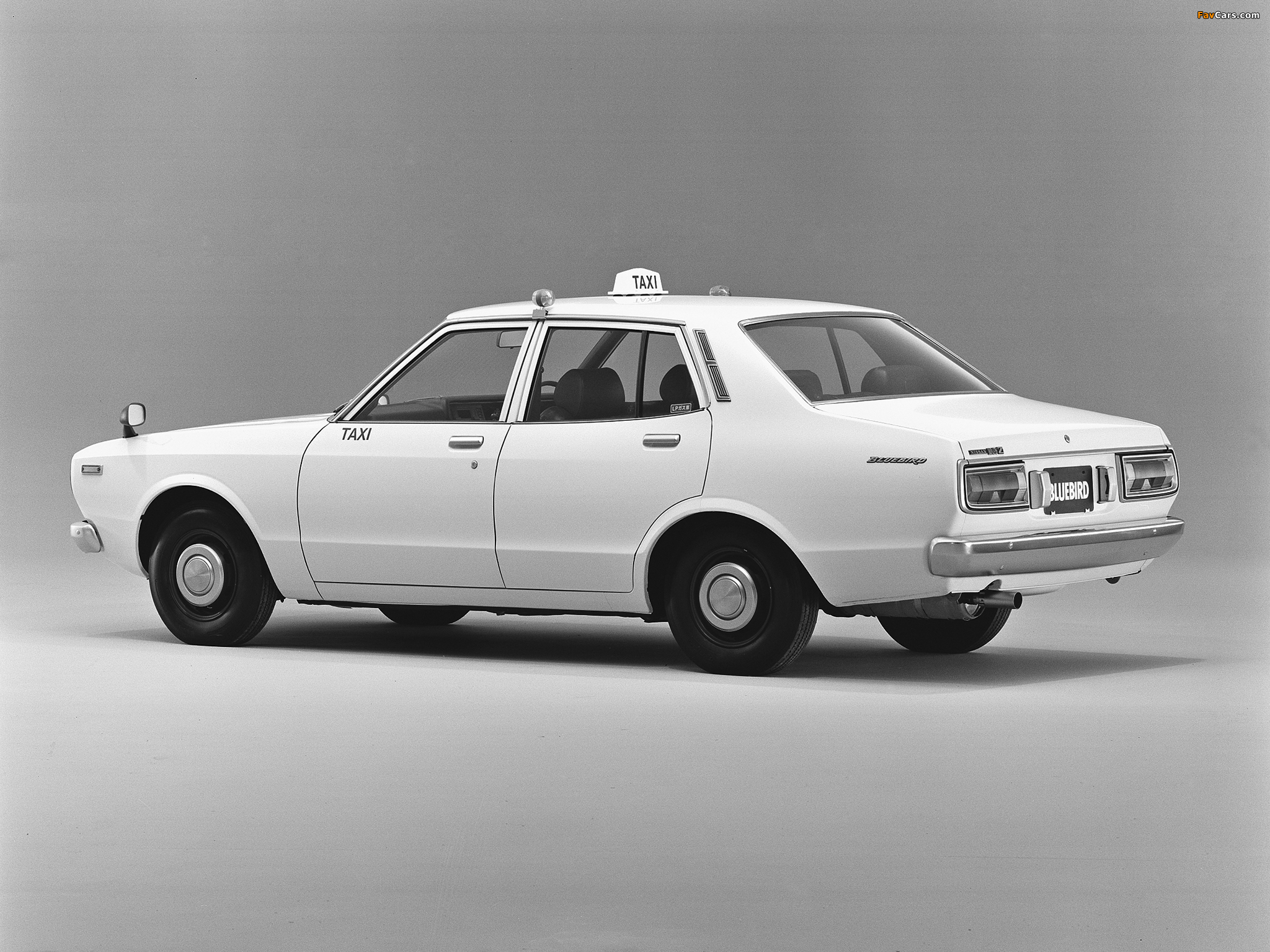 Datsun Bluebird Sedan Taxi (810) 1976–78 pictures (2048 x 1536)
