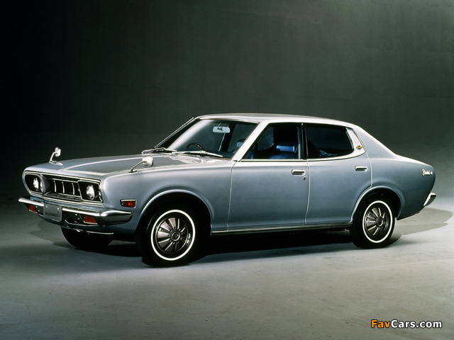 Images of Datsun Bluebird U Sedan (610) 1971–73 (640 x 480)