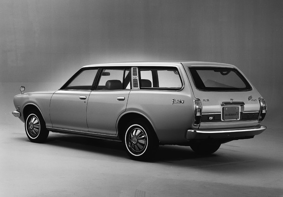 Pictures of Datsun Bluebird U Wagon (610) 1971–73