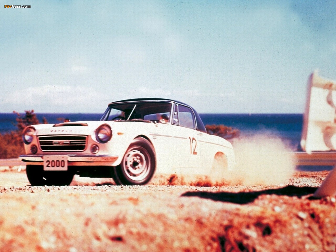 Datsun Fairlady 2000 (SR311) 1967–70 images (1280 x 960)